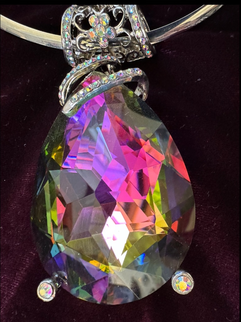 *NWT CLOSING -SALE LARGE PURPLE PEAFOWL TEARDROP PENDANT STATMENT